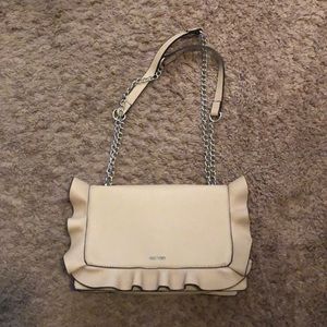 Beige shoulder bag